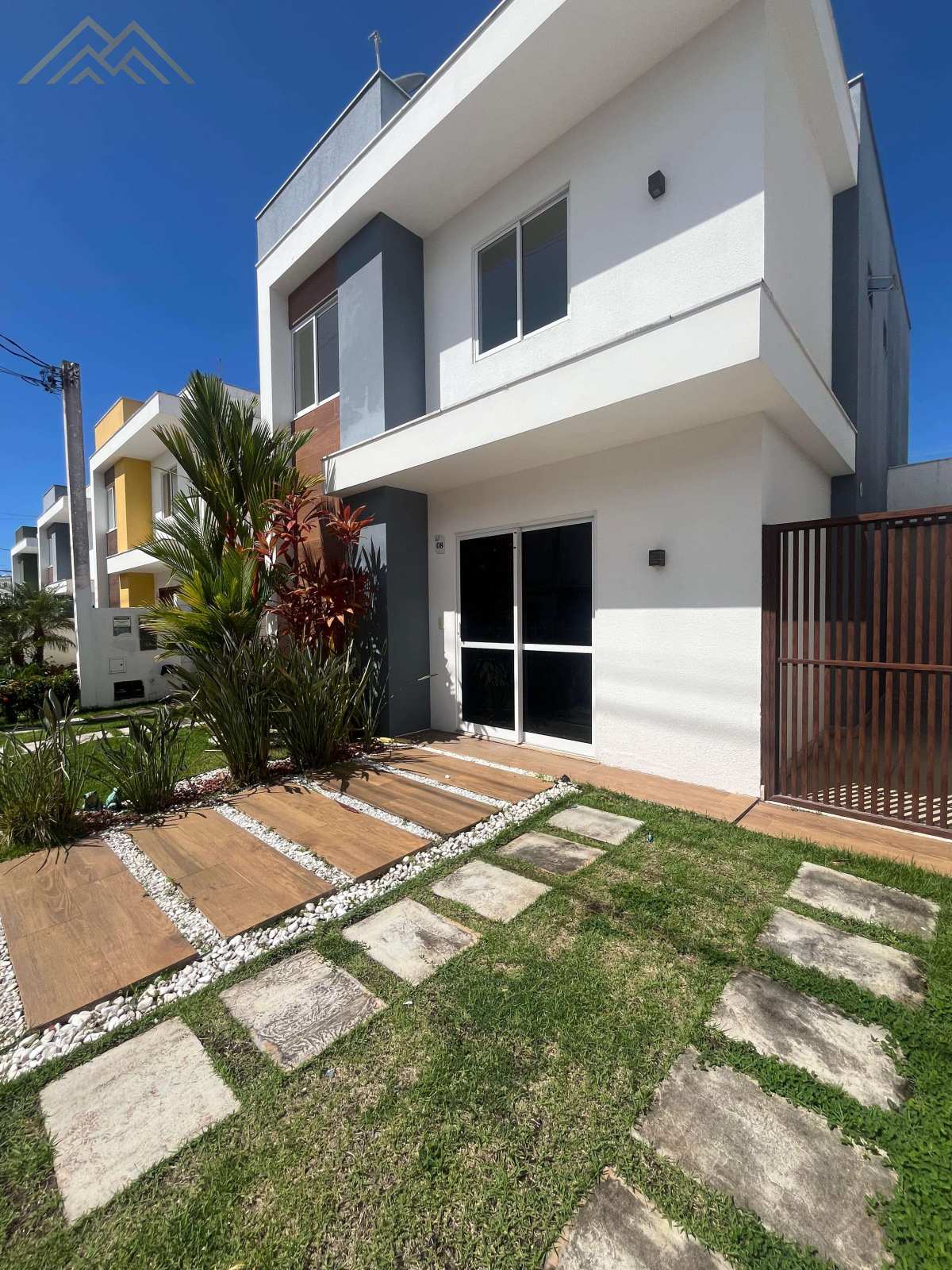 Casa à venda em Camaçari, Boa União (Abrantes), com 3 quartos, 150m² - Henrique Aquino  IMÓVEIS DE QUALIDADE LTDA CRECI PJ 2675