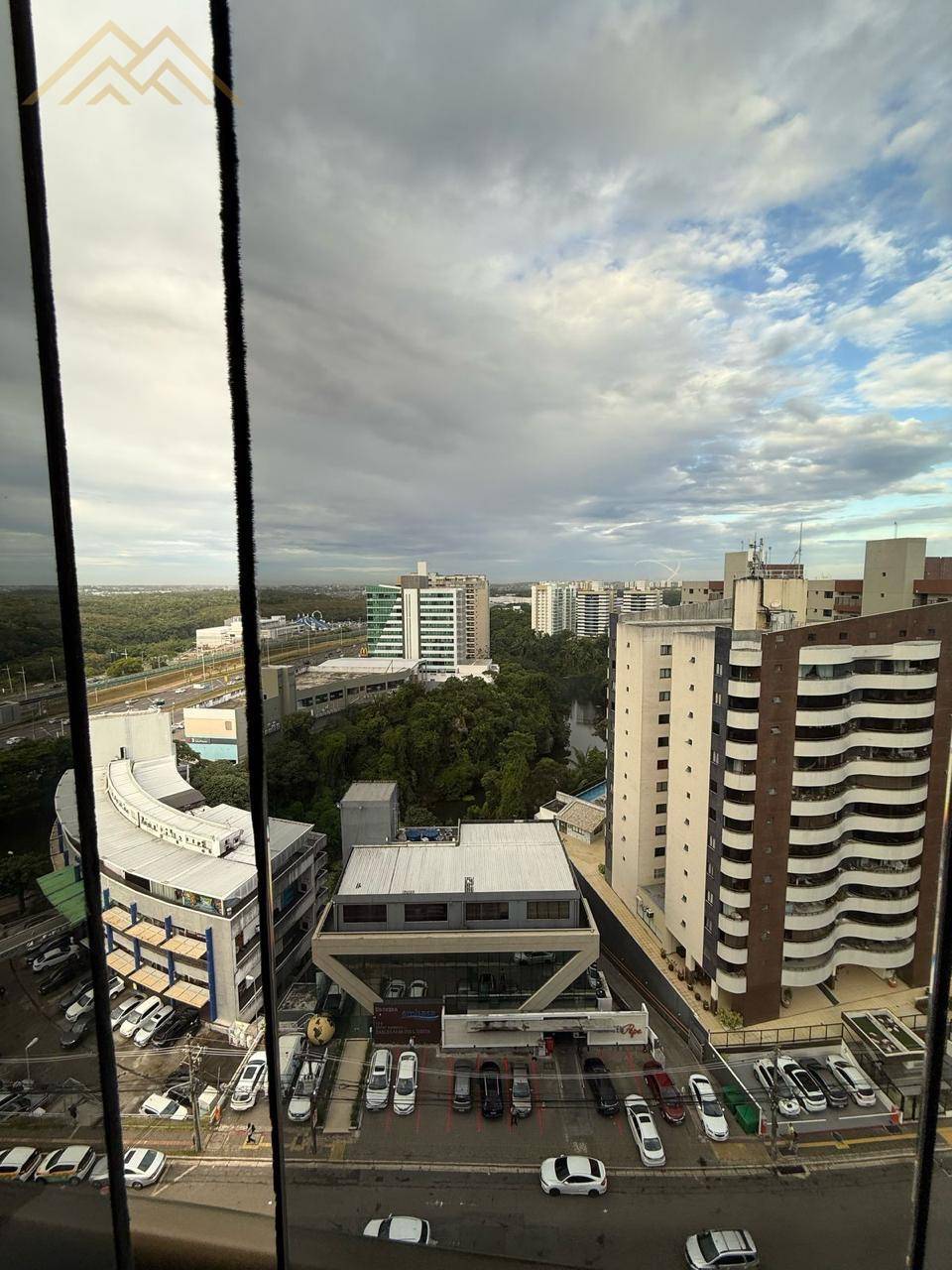 Apartamento à venda em Salvador, Alphaville I, com 2 quartos, 78m² - Henrique Aquino  IMÓVEIS DE QUALIDADE LTDA CRECI PJ 2675