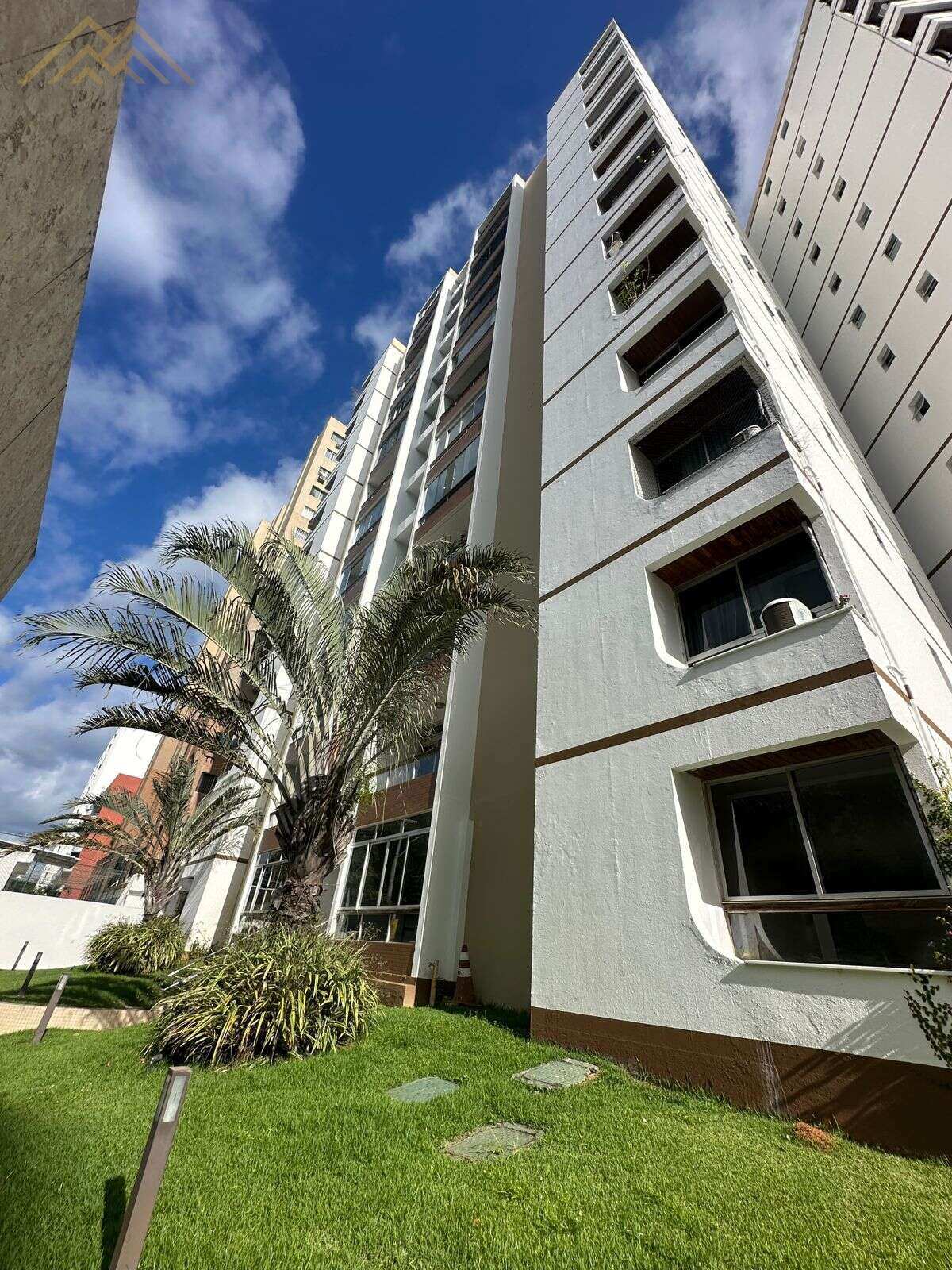 Apartamento à venda em Salvador, Itaigara, com 3 quartos, 147m² - Henrique Aquino  IMÓVEIS DE QUALIDADE LTDA CRECI PJ 2675