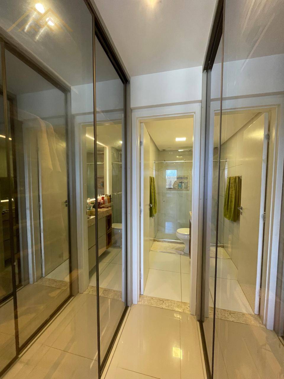Apartamento à venda em Salvador, Stella Maris, com 2 quartos, 53m² - Henrique Aquino  IMÓVEIS DE QUALIDADE LTDA CRECI PJ 2675