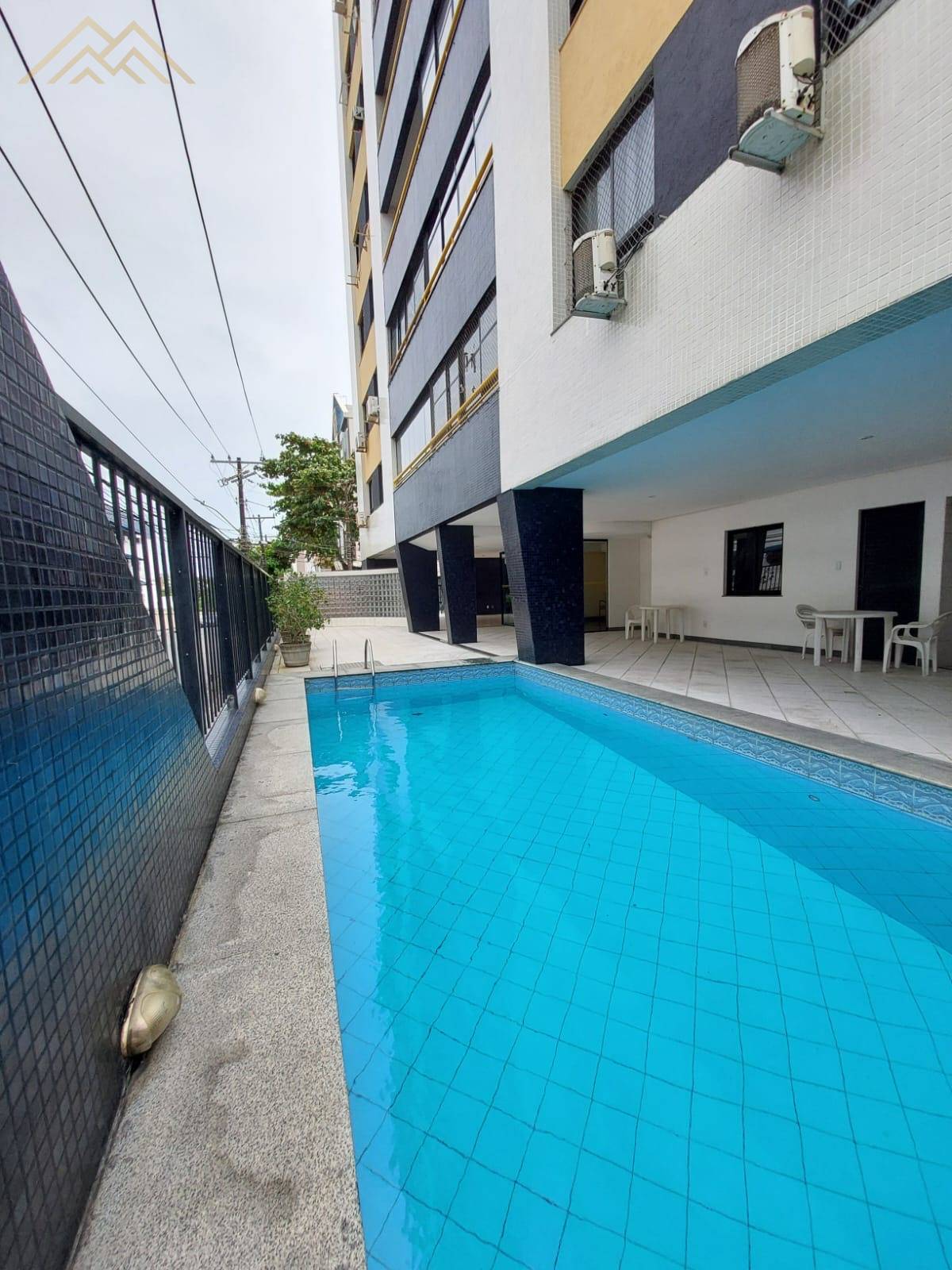 Apartamento para alugar em Salvador, Pituba, com 3 quartos, 85m² - Henrique Aquino  IMÓVEIS DE QUALIDADE LTDA CRECI PJ 2675