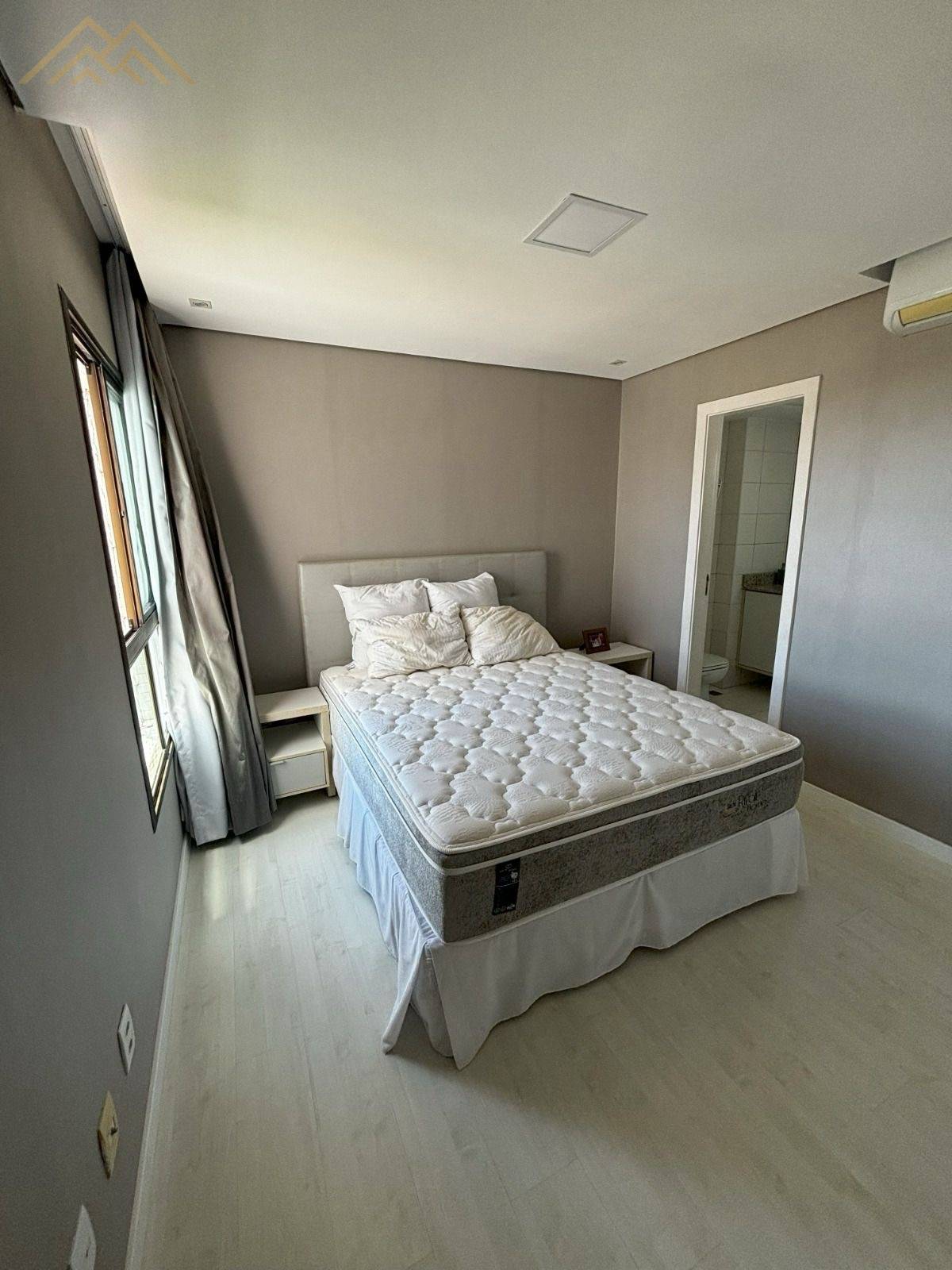 Apartamento de luxo à venda em Salvador, Patamares, com 4 quartos, 195m² - Henrique Aquino  IMÓVEIS DE QUALIDADE LTDA CRECI PJ 2675