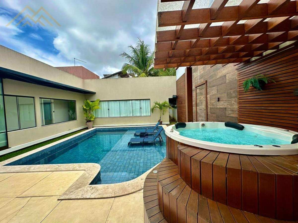 Casa à venda em Camaçari, Barra do Jacuípe (Monte Gordo), com 4 quartos, 420m² - Henrique Aquino  IMÓVEIS DE QUALIDADE LTDA CRECI PJ 2675