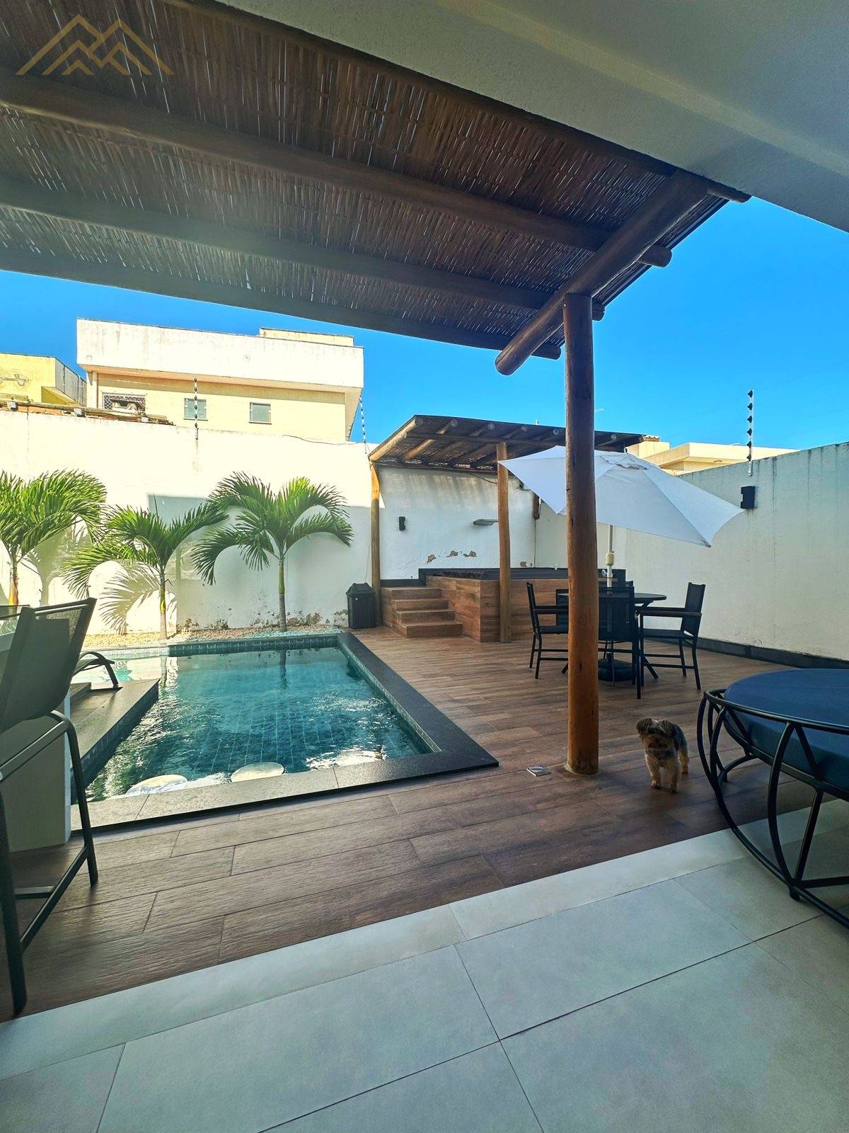 Casa à venda em Camaçari, Catu de Abrantes (Abrantes), com 3 quartos, 300m² - Henrique Aquino  IMÓVEIS DE QUALIDADE LTDA CRECI PJ 2675