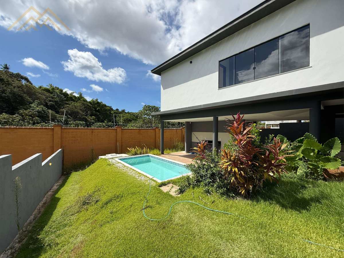 Casa à venda em Camaçari, Vila de Abrantes (Abrantes), com 3 quartos, 198m² - Henrique Aquino  IMÓVEIS DE QUALIDADE LTDA CRECI PJ 2675