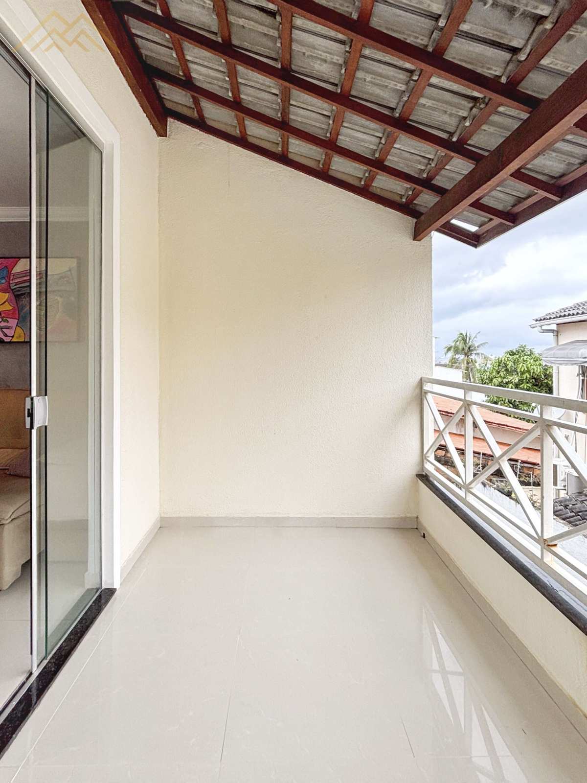 Casa à venda em Lauro de Freitas, Ipitanga, com 3 quartos, 170m² - Henrique Aquino  IMÓVEIS DE QUALIDADE LTDA CRECI PJ 2675