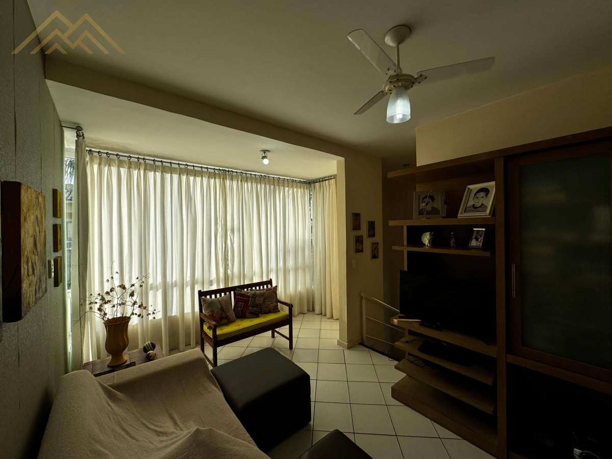 Casa à venda em Lauro de Freitas, Recreio Ipitanga, com 3 quartos, 250m² - Henrique Aquino  IMÓVEIS DE QUALIDADE LTDA CRECI PJ 2675