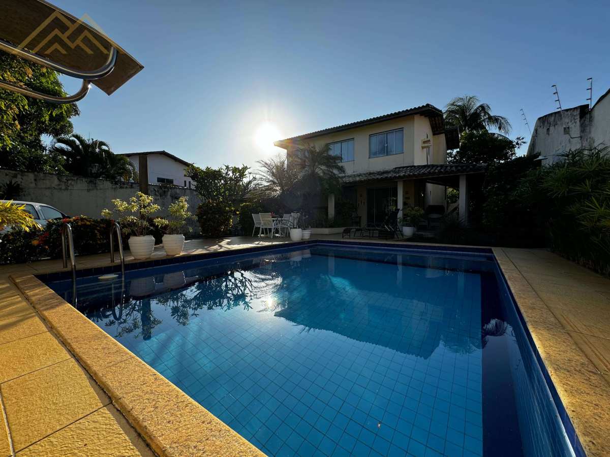 Casa à venda em Lauro de Freitas, Recreio Ipitanga, com 3 quartos, 250m² - Henrique Aquino  IMÓVEIS DE QUALIDADE LTDA CRECI PJ 2675