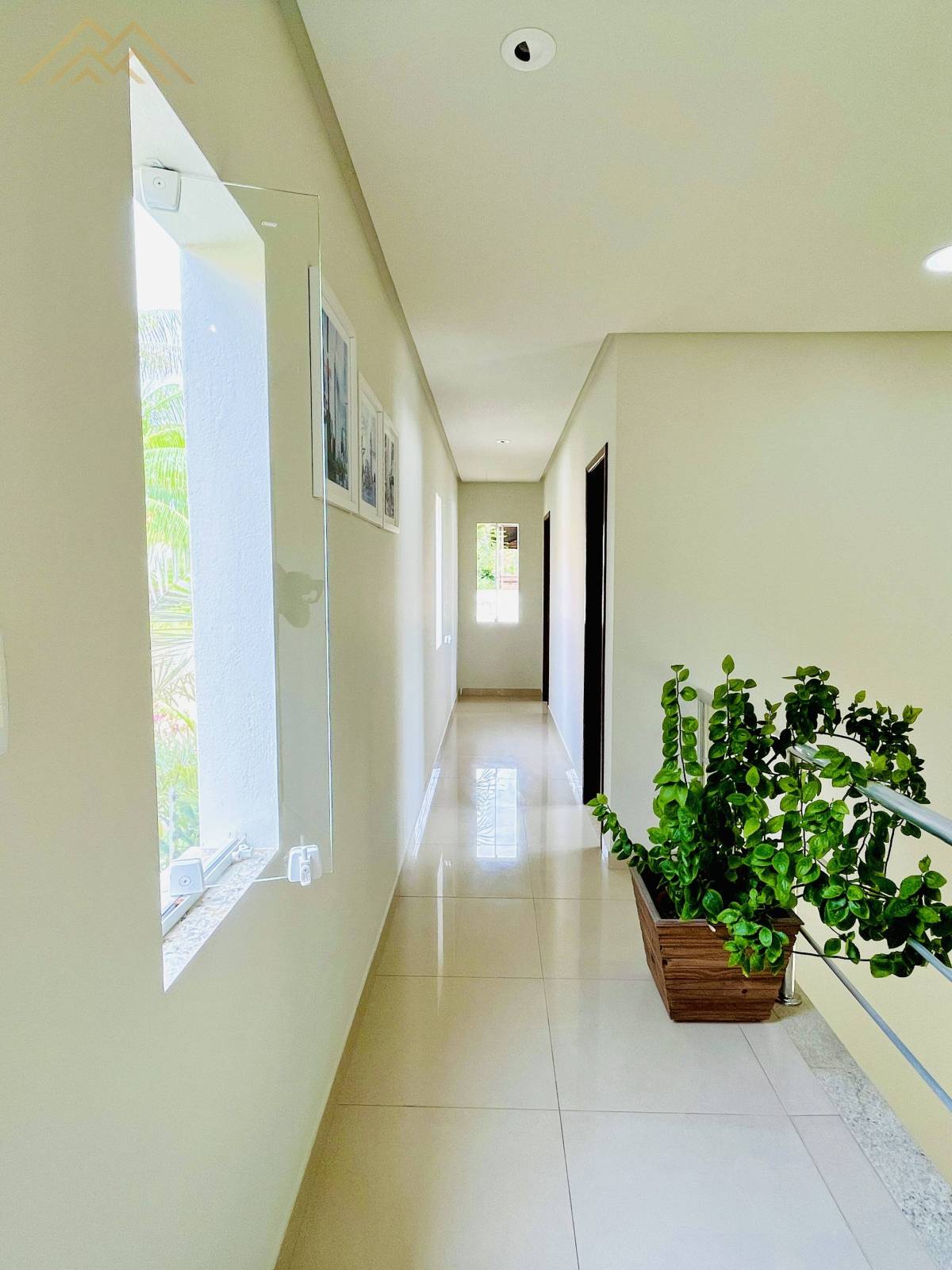 Casa à venda em Salvador, Itapuã, com 4 quartos, 273m² - Henrique Aquino  IMÓVEIS DE QUALIDADE LTDA CRECI PJ 2675