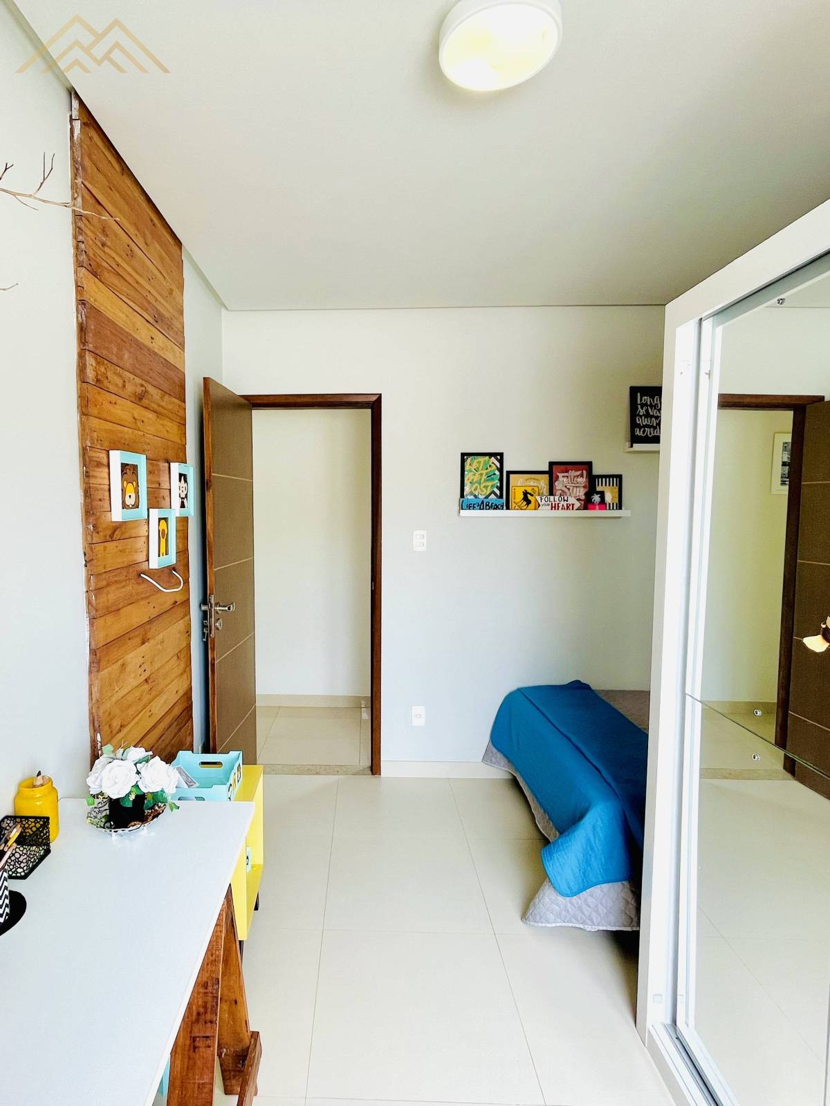 Casa à venda em Salvador, Itapuã, com 4 quartos, 273m² - Henrique Aquino  IMÓVEIS DE QUALIDADE LTDA CRECI PJ 2675