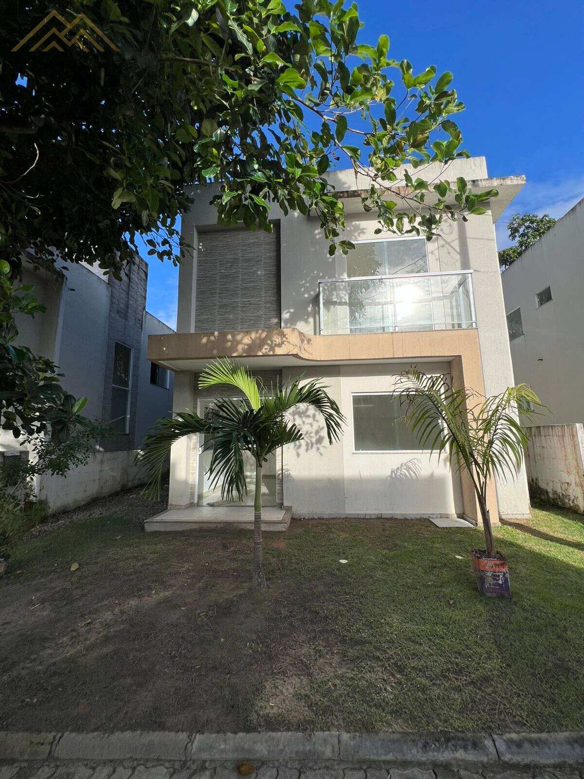 Casa à venda em Salvador, Itapuã, com 4 quartos, 110m² - Henrique Aquino  IMÓVEIS DE QUALIDADE LTDA CRECI PJ 2675