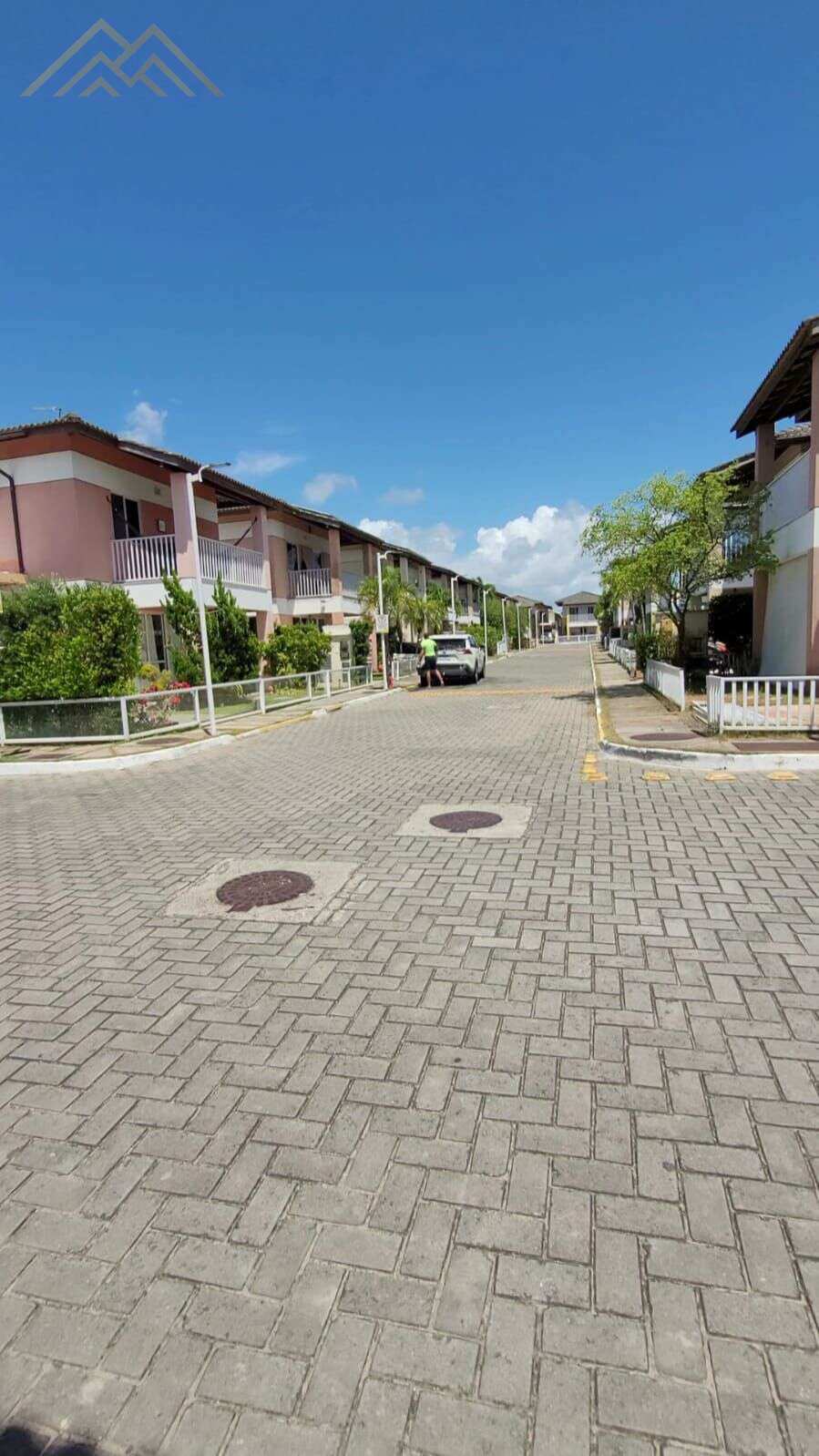 Casa à venda em Salvador, Stella Maris, com 3 quartos, 180m² - Henrique Aquino  IMÓVEIS DE QUALIDADE LTDA CRECI PJ 2675