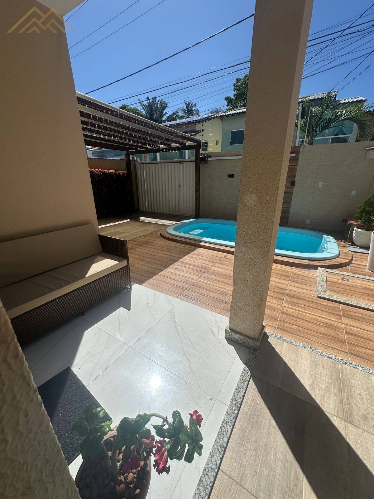 Casa com 4 quartos, 132m², à venda em Lauro de Freitas, Buraquinho - Henrique Aquino  IMÓVEIS DE QUALIDADE LTDA CRECI PJ 2675