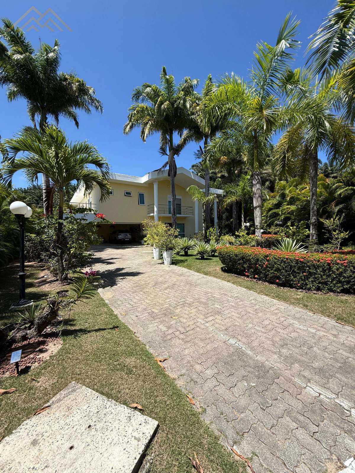 Casa de condomínio à venda em Camaçari, Busca Vida (Abrantes), com 4 quartos, 2014m² - Henrique Aquino  IMÓVEIS DE QUALIDADE LTDA CRECI PJ 2675