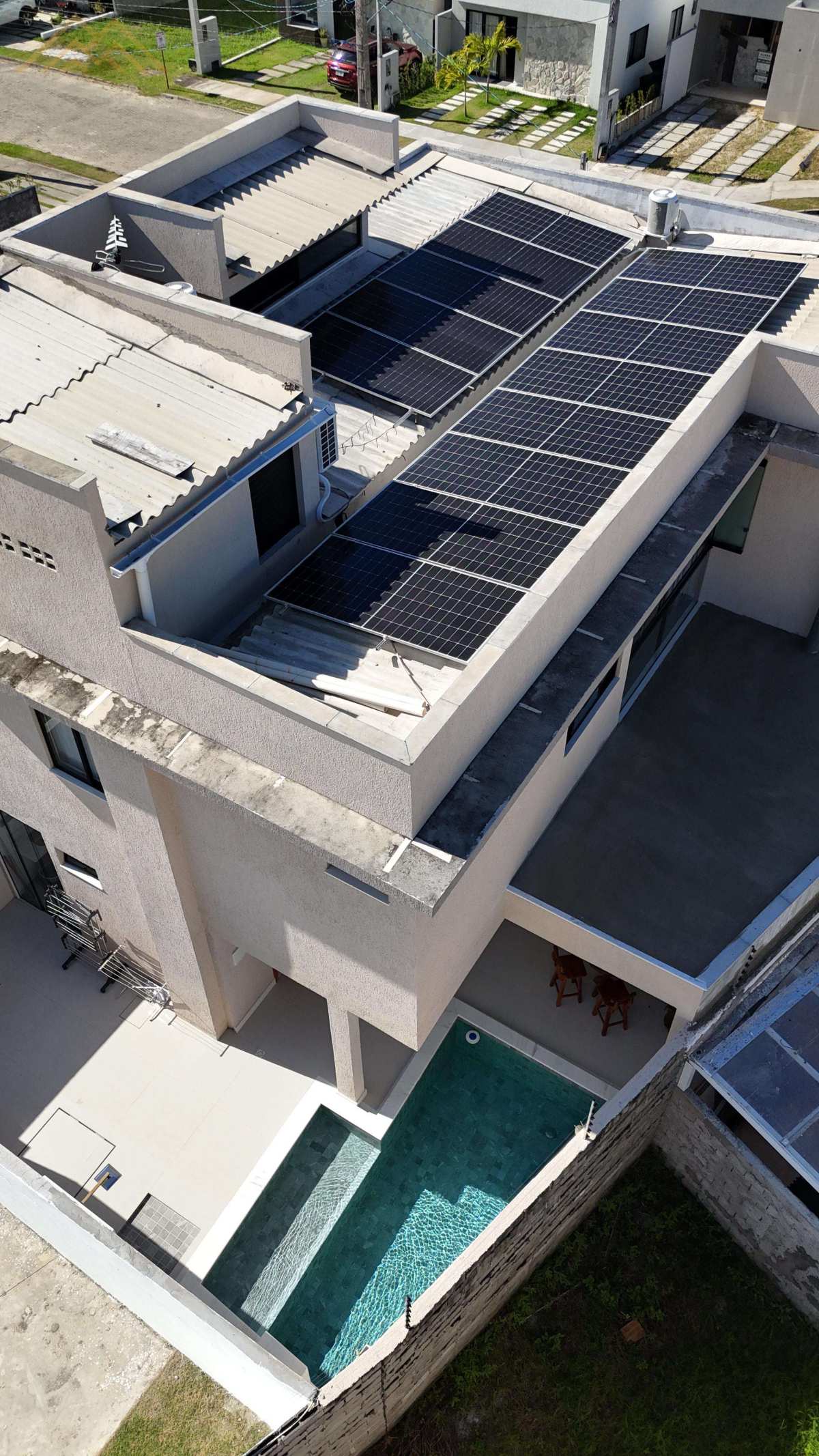 Casa de condomínio à venda em Camaçari, Vila de Abrantes (Abrantes), com 3 quartos, 173m² - Henrique Aquino  IMÓVEIS DE QUALIDADE LTDA CRECI PJ 2675