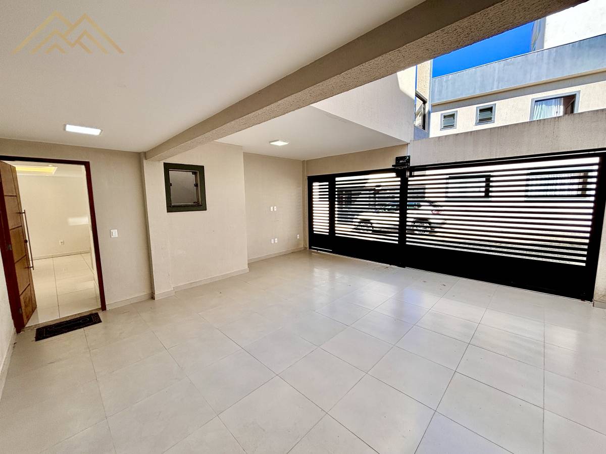 Casa de condomínio à venda em Lauro de Freitas, Buraquinho, com 3 quartos, 158m² - Henrique Aquino  IMÓVEIS DE QUALIDADE LTDA CRECI PJ 2675