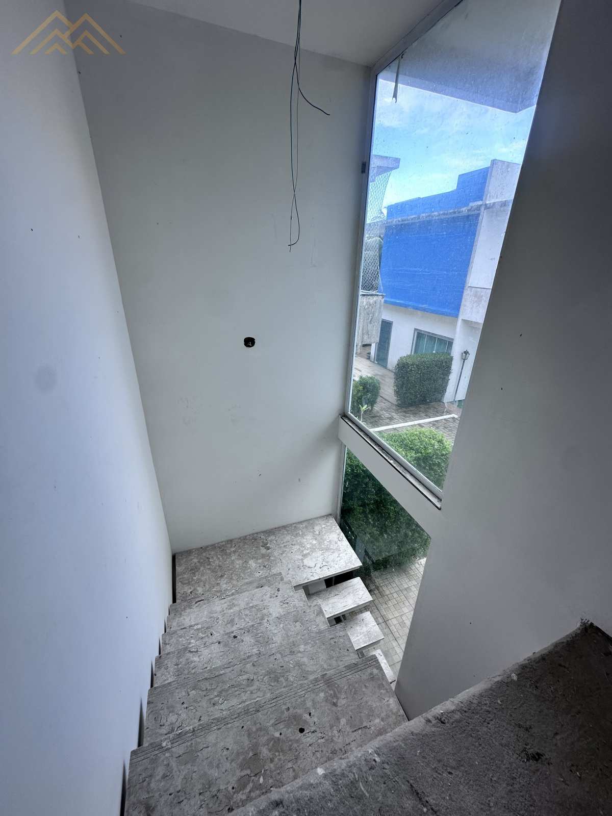 Casa de condomínio à venda em Lauro de Freitas, Pitangueiras, com 4 quartos, 260m² - Henrique Aquino  IMÓVEIS DE QUALIDADE LTDA CRECI PJ 2675
