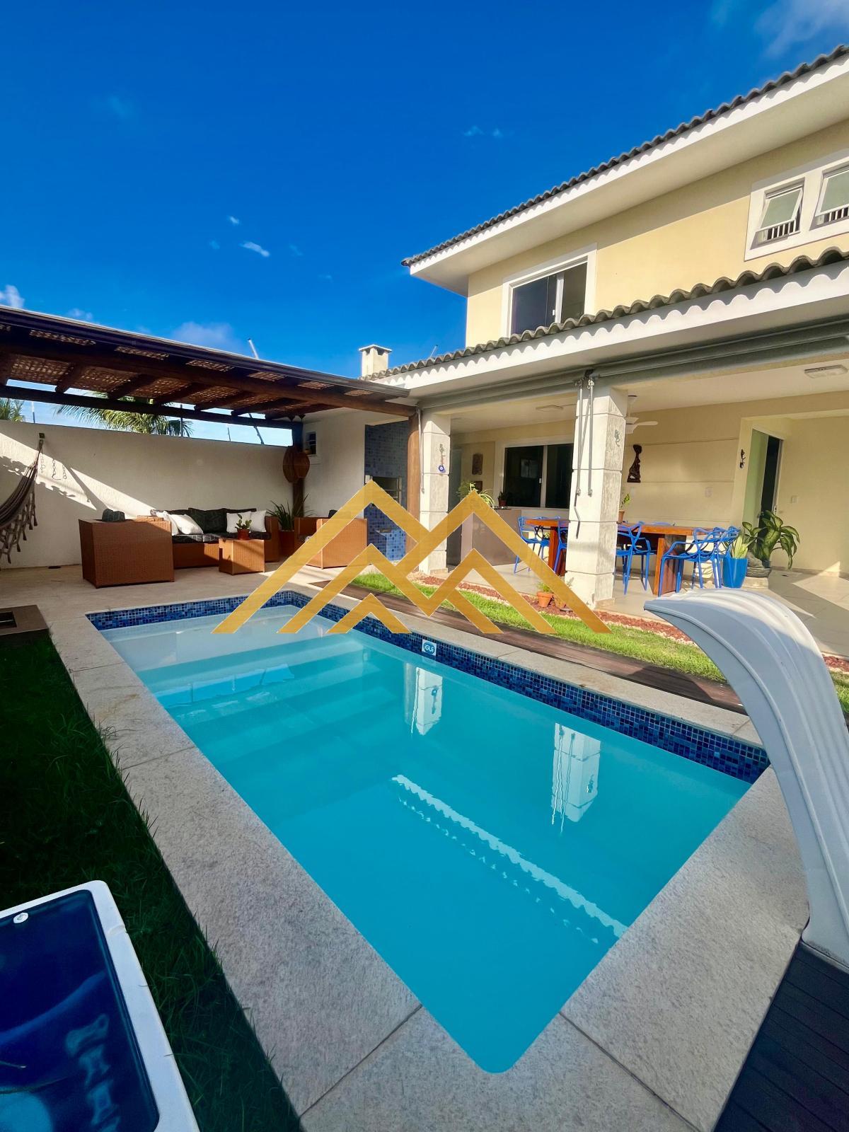 Casa de condomínio com 4 quartos, 300m², à venda em Lauro de Freitas, Buraquinho - Henrique Aquino  IMÓVEIS DE QUALIDADE LTDA CRECI PJ 2675