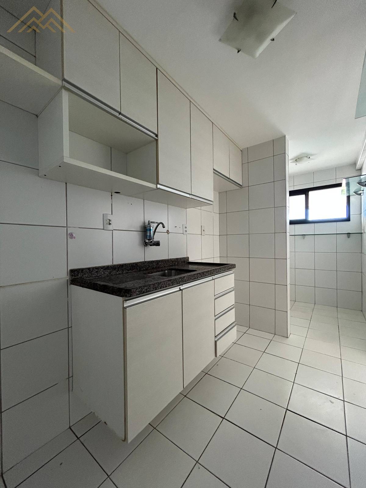 Cobertura à venda em Lauro de Freitas, Pitangueiras, com 1 quarto, 108m² - Henrique Aquino  IMÓVEIS DE QUALIDADE LTDA CRECI PJ 2675