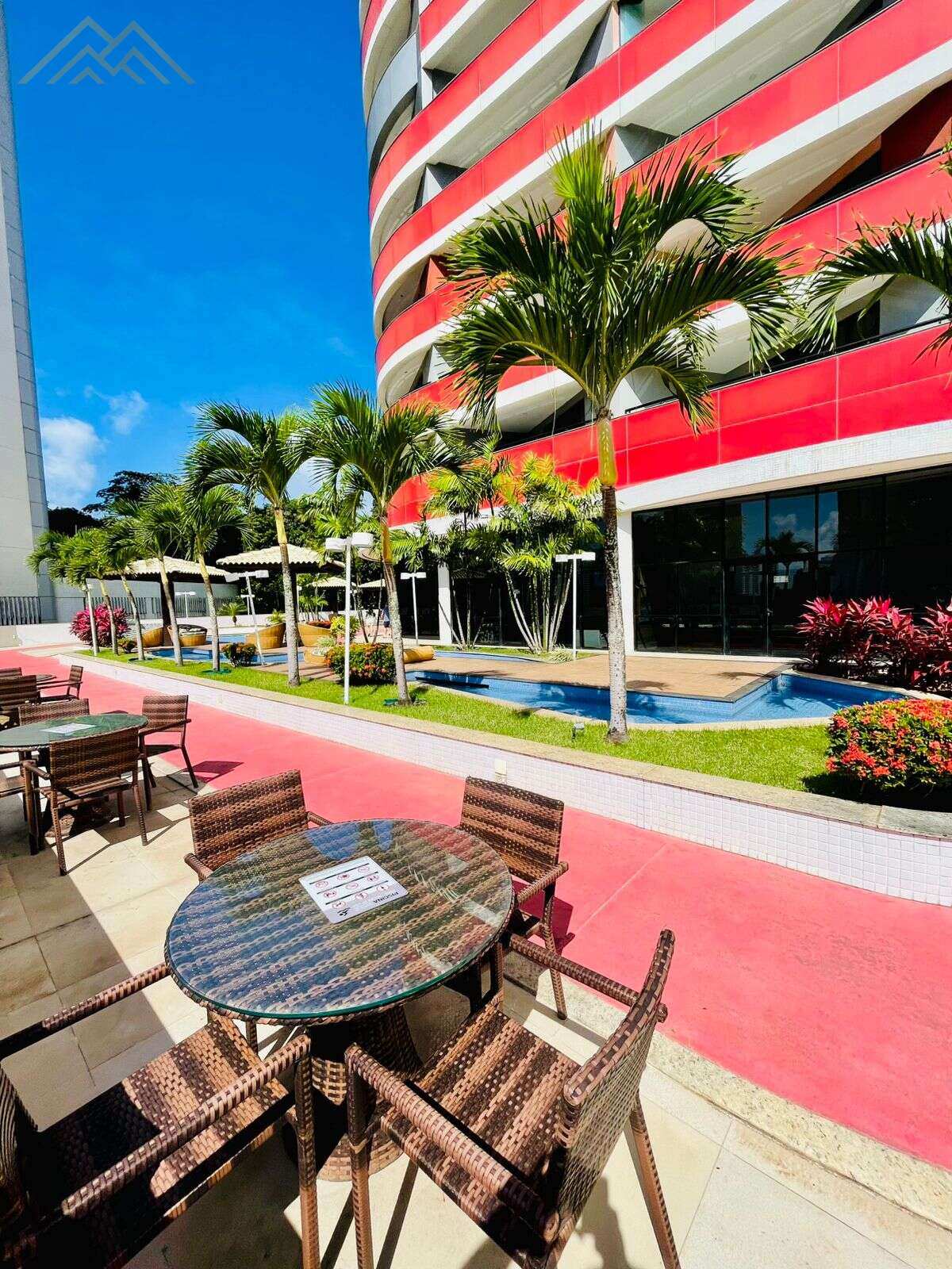 Loft à venda em Salvador, Caminho das Árvores, com 1 quarto, 92,26m² - Henrique Aquino  IMÓVEIS DE QUALIDADE LTDA CRECI PJ 2675
