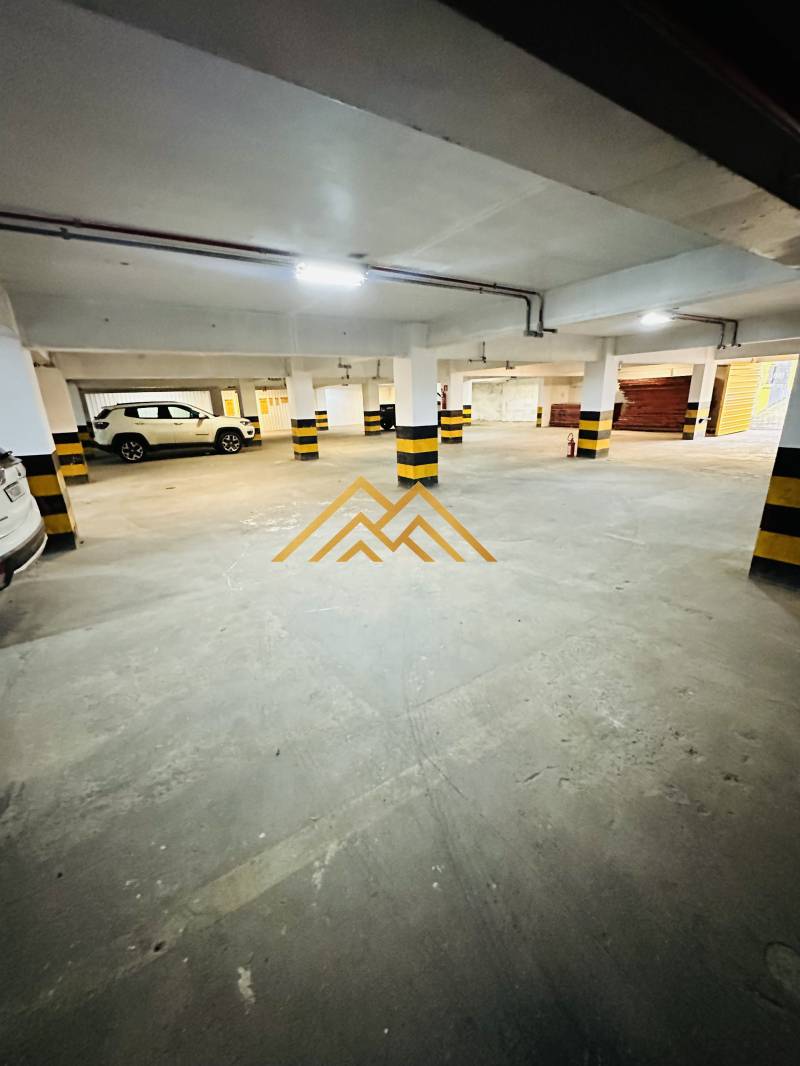 Prédio comercial, 9370m² em Salvador, Saúde - Henrique Aquino  IMÓVEIS DE QUALIDADE LTDA CRECI PJ 2675