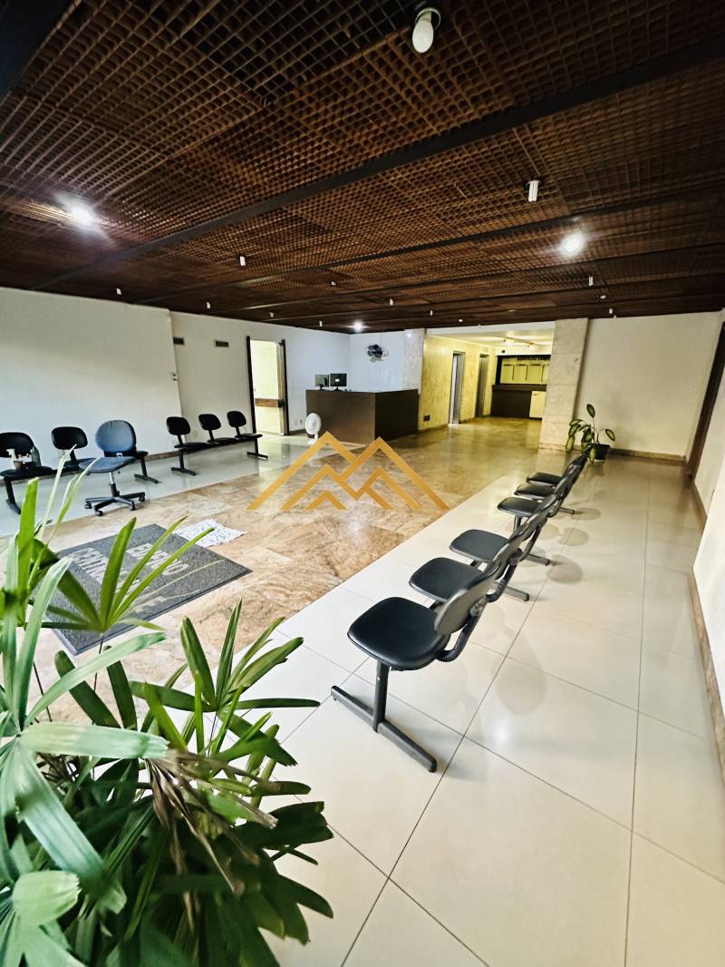 Prédio comercial, 9370m² em Salvador, Saúde - Henrique Aquino  IMÓVEIS DE QUALIDADE LTDA CRECI PJ 2675